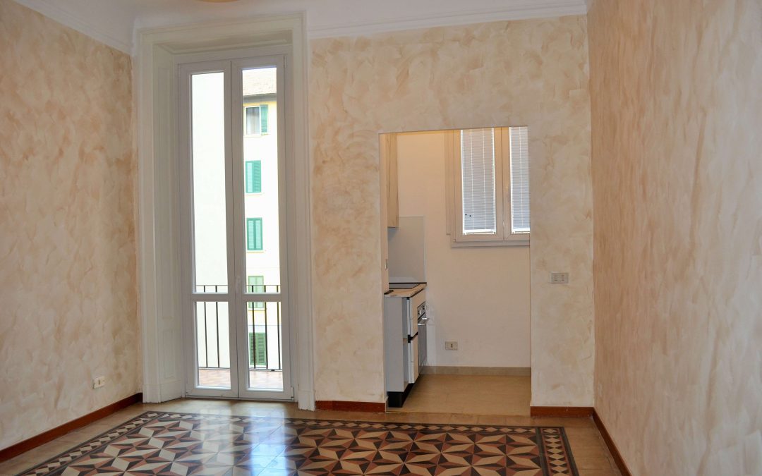 Bilocale PIANO ALTO con balcone e ampia cantina, Via Carpaccio, Milano.