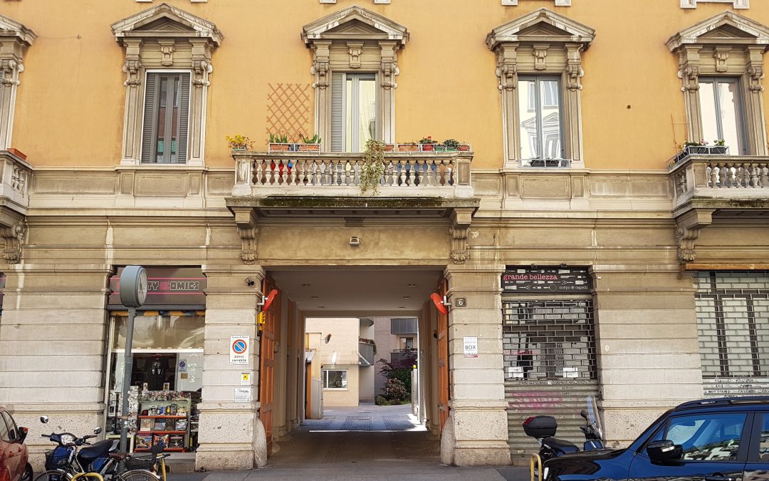 Box doppio in Via Noe 6 completamente automatizzato.