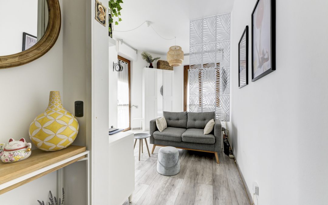 Ampio Monolocale ristrutturato ed arredato Ad.ze P.zza Piola