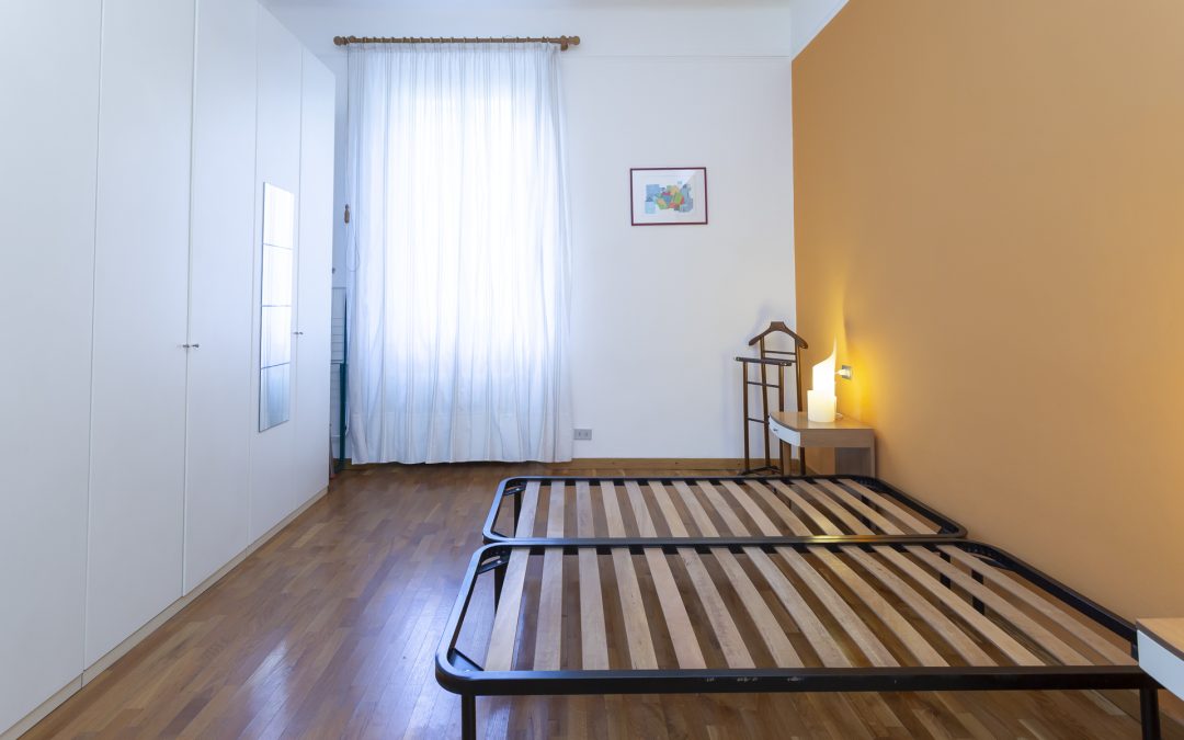 Bilocale Arredato con Balcone in stabile d’Epoca