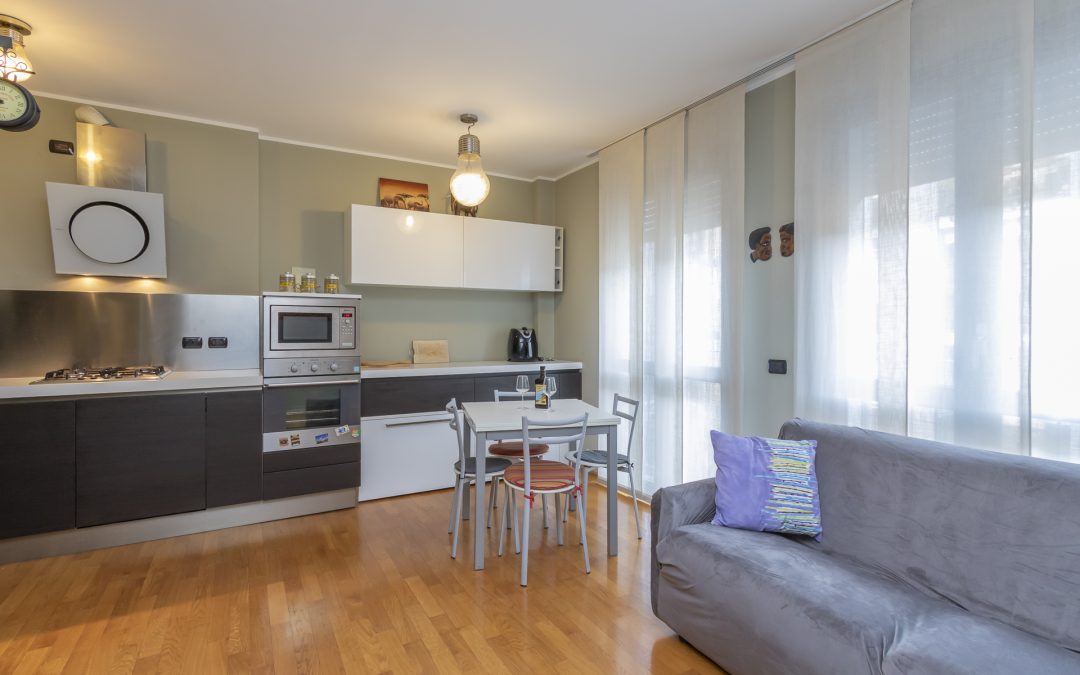 Trilocale ristrutturato con BOX e cantina.