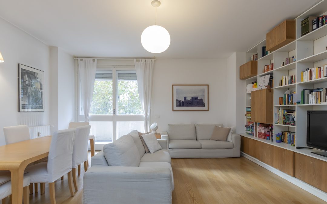 Quadrilocale ristrutturato doppi servizi. Balcone e cantina.