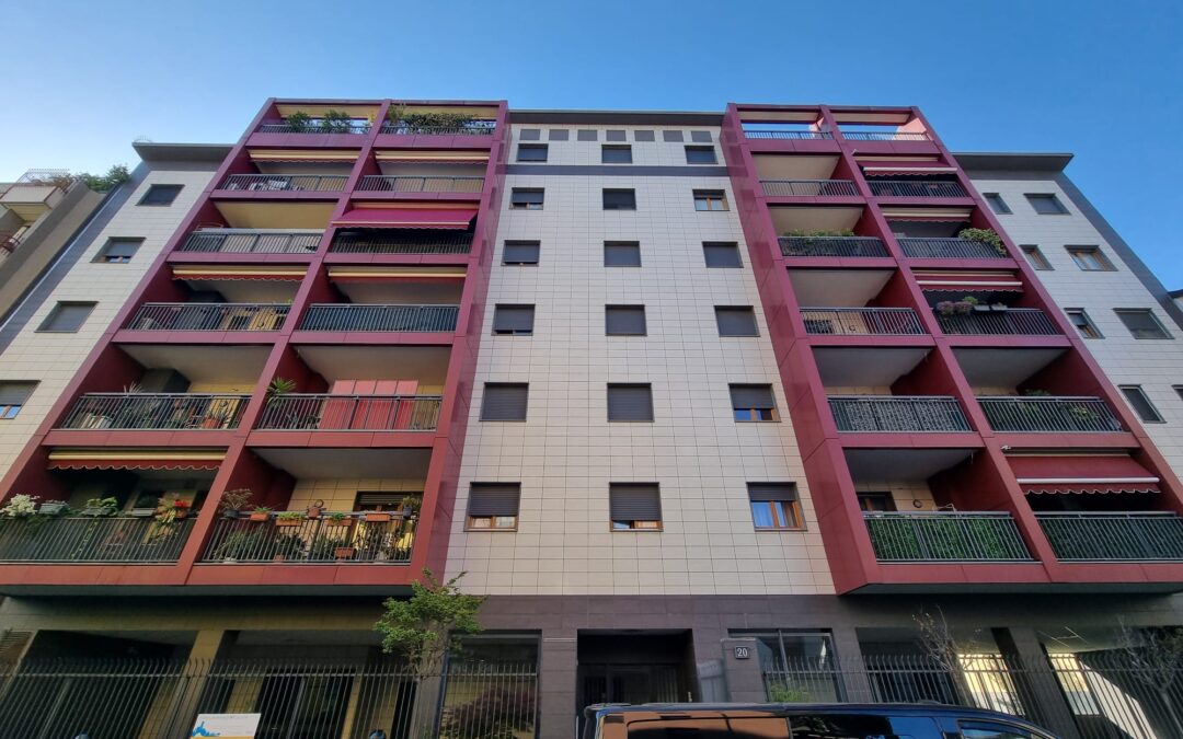 Box automatizzato in condominio del 2010.