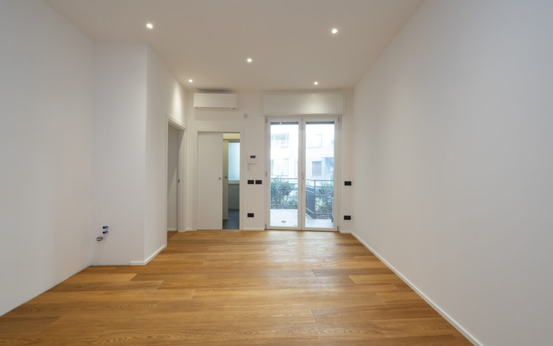 Via Plinio – BILOCALE Ristrutturato con BALCONE